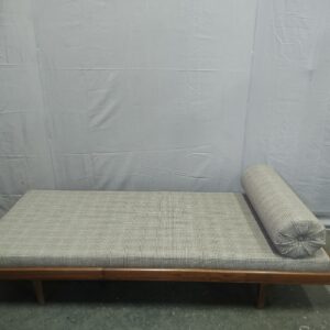 Teakhouten daybed met tweed bekleding