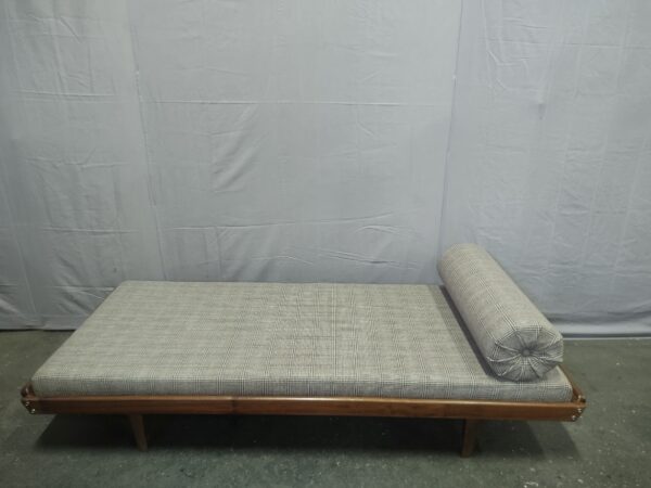 Teakhouten daybed met tweed bekleding