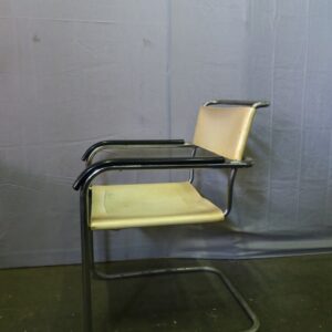 Bauhaus buisframe stoel B34 door Marcel Breuer
