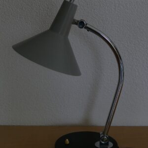Bureaulamp door H. Busquet voor Hala Zeist